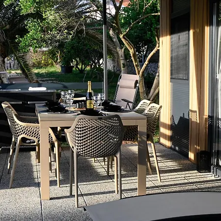 Innova Travelvir - Mobhome Ana 9 * Vir