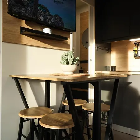 Innova Travelvir - Mobhome Ana 9 Vir