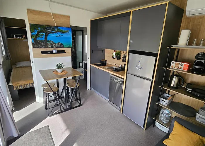 Innova Travelvir - Mobhome Ana 9 Feriehus *