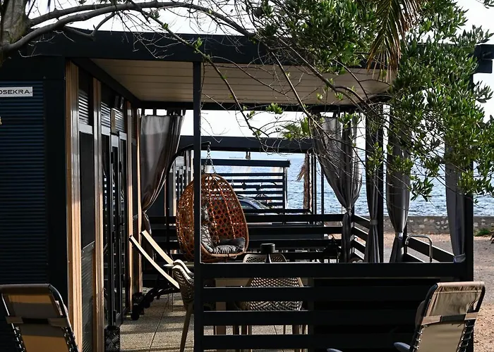 Innova Travelvir - Mobhome Ana 9 Feriehus *