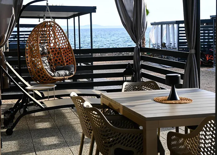 Innova Travelvir - Mobhome Ana 9 Feriehus *