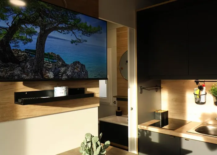 Innova Travelvir - Mobhome Ana 9 * Vir